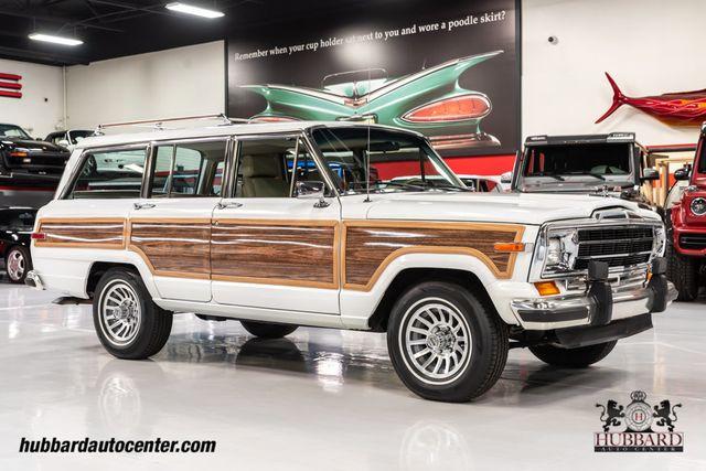 Used 1991 Jeep Grand Wagoneer 4dr Wagon 4WD for sale $72,900 at Hubbard Auto Center in Scottsdale AZ